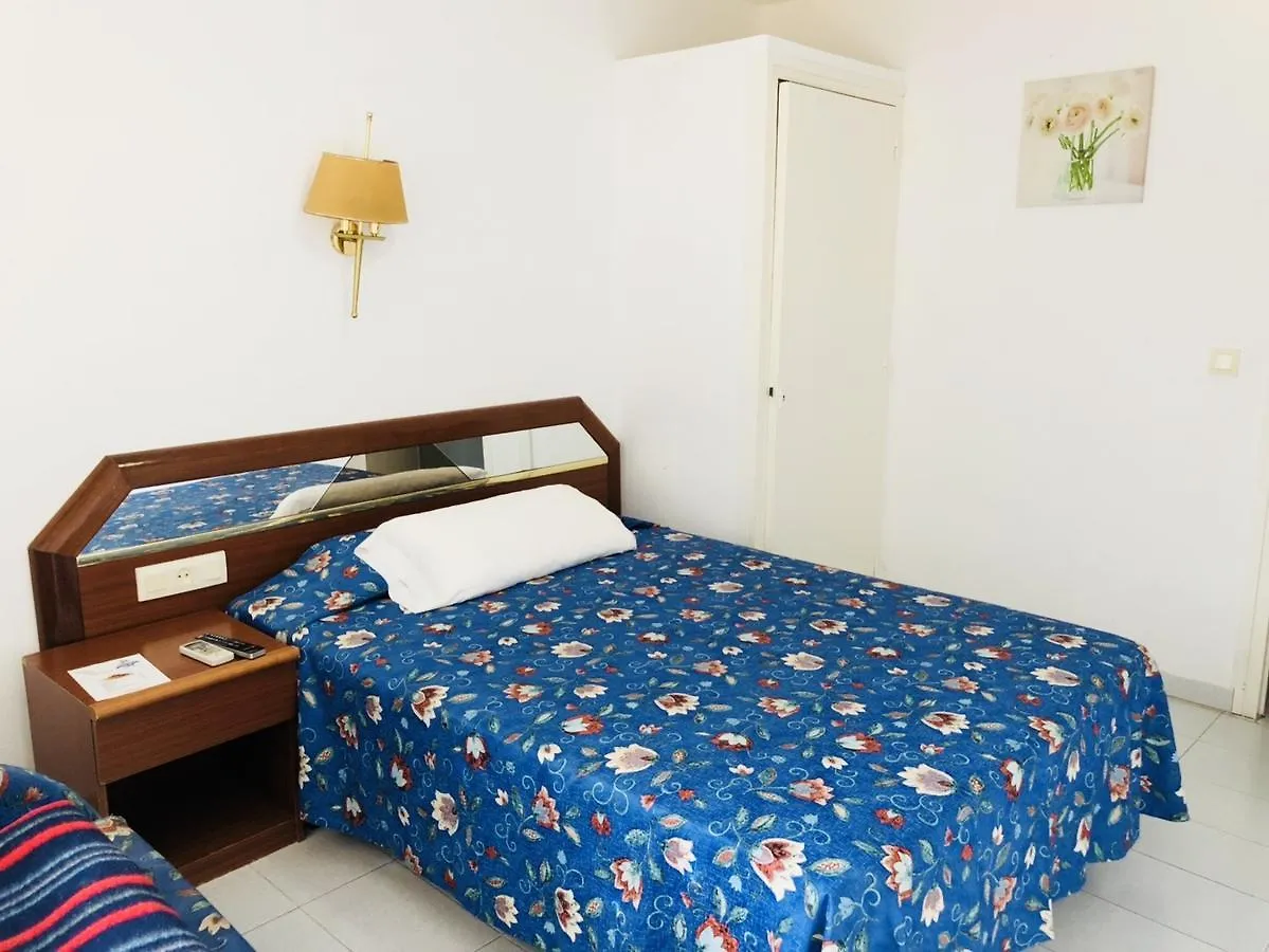 Hostal Univers Calella 2*,  Spain