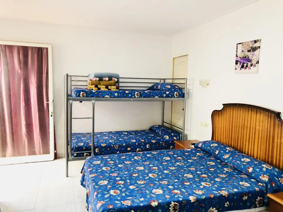 Hostal Univers Calella