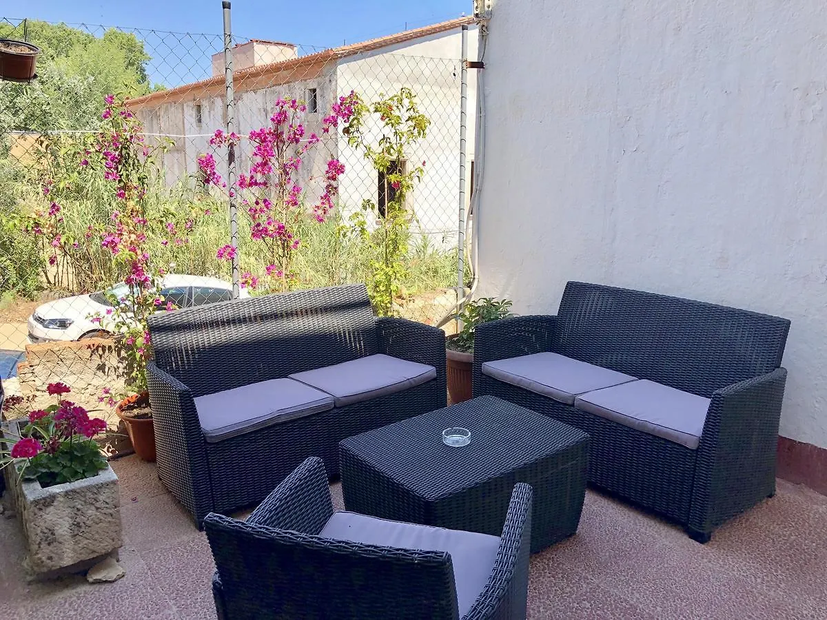 Hostal Univers Calella